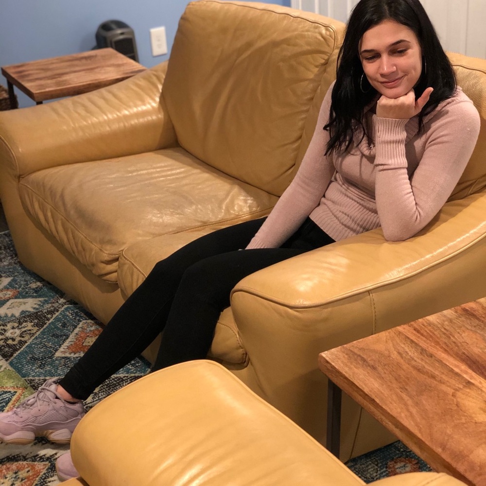 Meet your Posher, Felicia